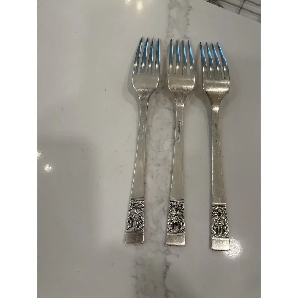 Vtg Set Of 3 Oneida Community CORONATION 7.5” Dinner Forks Silverplate 1936 EUC